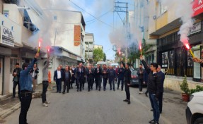 MHP İzmir'den Bayraklı'da gövde gösterisi!