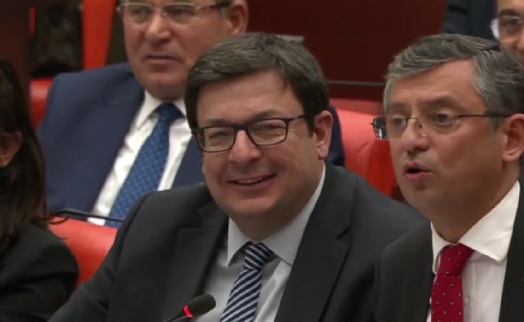 Özgür Özel'den Bakan Varank'a; 'TOGG konusunda çok istismarcı bir tutumunuz var'