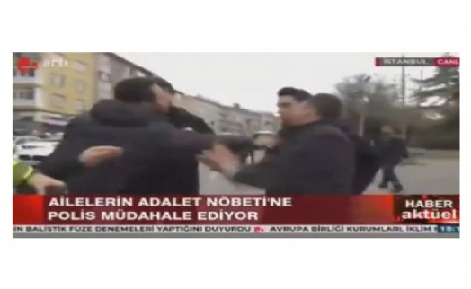 Polis HDP'li başkana tokat attı