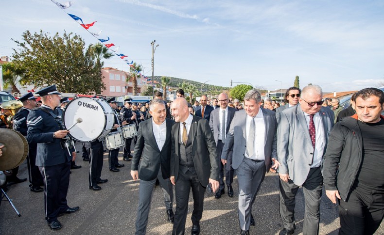 Soyer, Çeşme’de temel atma töreninde konuştu: İzmir’in geleceğini inşa ediyoruz