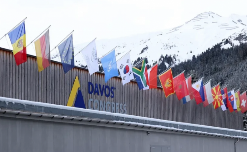 'Davos Zirvesi' başladı: Türkiye'den resmi katılım yok