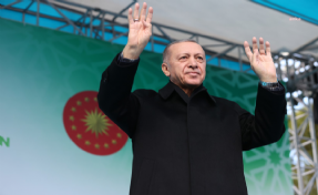 Erdoğan: Anayasamıza göre bu kardeşiniz, bu ordunun başkomutanıdır