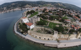 Foça Kalesi'nin tarihi merak uyandırıyor