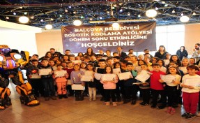 Geleceğin mucitlerine Robot Show