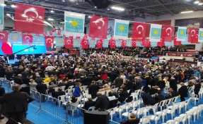 İYİ Parti İzmir’de kongre heyecanı: Gruplar arasında gerginlik