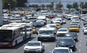 İzmir'de trafiğe kayıtlı araç sayısı belli oldu