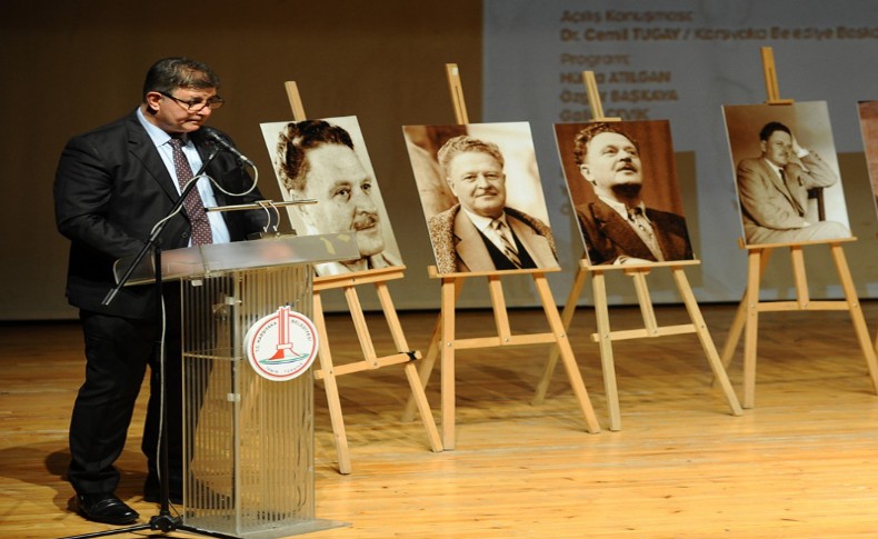 Karşıyaka Nazım Hikmet'i andı