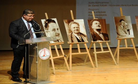 Karşıyaka Nazım Hikmet'i andı