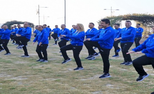 Konak’ta zabıta düzenli spora başladı