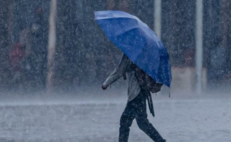 Meteoroloji'den Kıyı Ege için kuvvetli sağanak yağış uyarısı