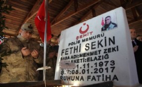 Şehit Fethi Sekin kabri başında anıldı