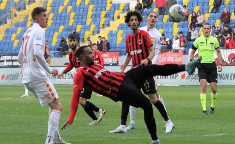 Gençler, Göztepe'yi yıktı!