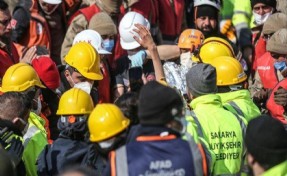 Depremden 140 saat sonra enkaz bölgelerinden mucize kurtuluş