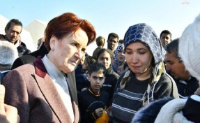 Akşener’in dinlediği depremzede: Çadırımız yok