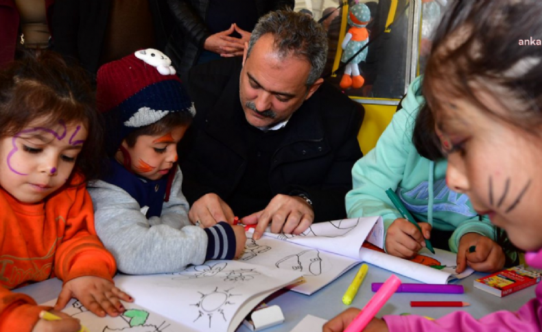 Depremden etkilenen 10 ildeki okullara dair karar belli oluyor!