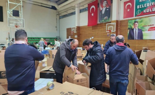 İzmir'de yardım seferberliği sürüyor