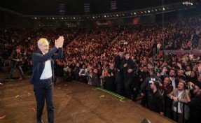 Kılıçdaroğlu gençlere seslendi: Bir diktatörü yolcu etmeye hazır mısınız?