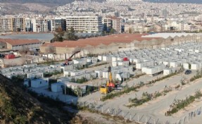 İzmir’deki konteynerler deprem bölgesine taşınıyor