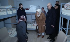 Depremzedelerin İzmir’deki yurtlara yerleştirilmesi sürüyor