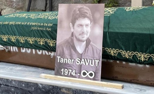 Taner Savut, İzmir'de son yolculuğuna uğurlandı