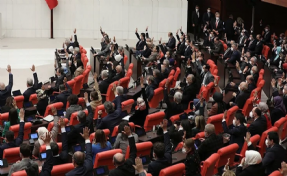 10 kent yerle bir oldu, o vekiller de “Evet” demişti