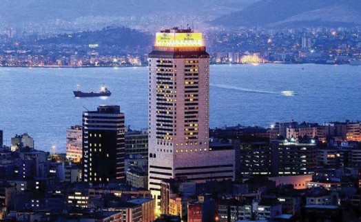 Soyer duyurdu: Hilton Otel depremzedelere açıldı