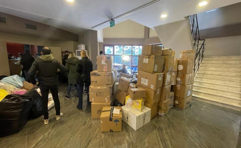 Narlıdere'de toplanan yardımlar deprem bölgesine gönderiliyor