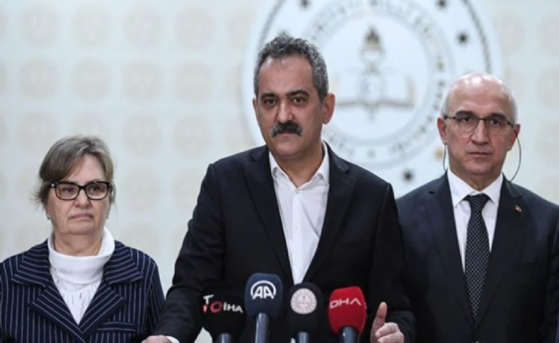 Bakan Özer'den okulların açılma tarihiyle ilgili açıklama