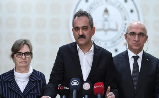 Bakan Özer'den okulların açılma tarihiyle ilgili açıklama