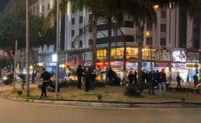 Deprem sonrası Adana'da yurttaşlar sokağa çıktı