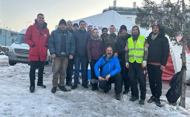 Selçuk Belediyesi depremzedeler için koordinasyon merkezi oluşturdu