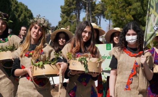 Alaçatı Ot Festivali bu yıl deprem yararına yapılacak!