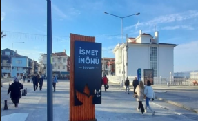 Bursa Büyükşehir Belediyesi, İsmet İnönü’nün adının yazılı olduğu totemin kaldırılmasını istedi