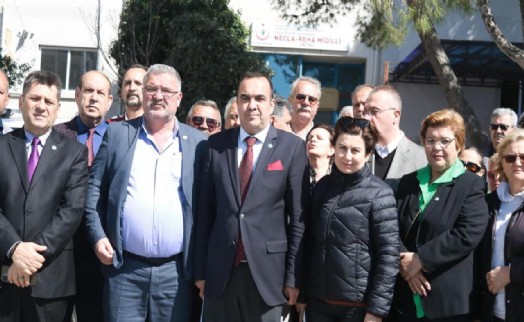 İYİ Parti İl Başkanı Bezircilioğlu Foça'da konuştu: Eski devlet hastanesini sattırmayacağız
