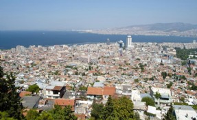 İzmir’in ‘Deprem Master Planı’ yenilenmeli çağrısı