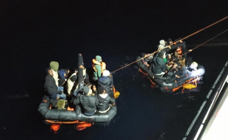 Yunanistan’ın geri ittiği 42 göçmen kurtarıldı