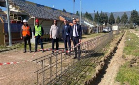 Kemalpaşa Stadında yenileme çalışmaları başladı