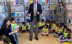 İzmir Ekonomili çocukların ‘kütüphane’ heyecanı