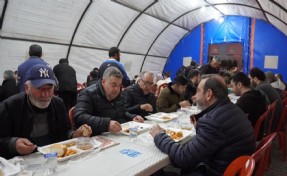 Başkan Oran, vatandaşlarla birlikte iftar sofrasında