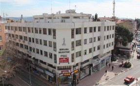 Bergama 3 taşınmazı vitrine koydu