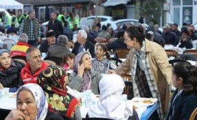 Efes Selçuk Ramazan'da dayanışmayı büyütüyor