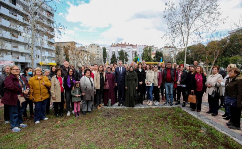 CHP Bayraklı, kadınlar anısına fidan dikti