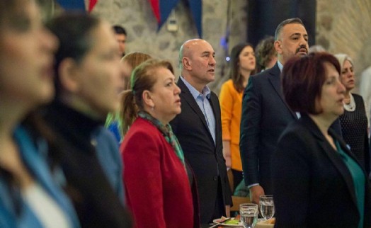 Aslanoğlu ve Soyer'den kadın meclis üyeleri buluşmasında çarpıcı mesajlar