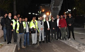 Bornova’da asfalt serimleri devam ediyor