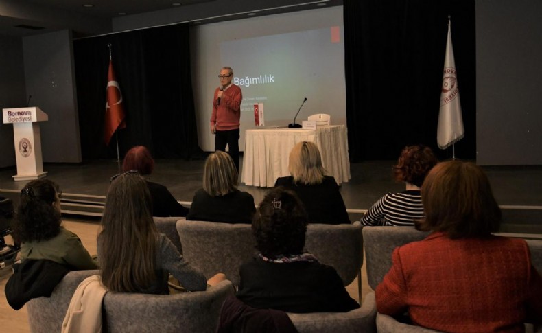 Madde bağımlılığı ile mücadelenin yolları Bornova’da anlatıldı