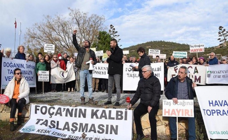 Foça'da tarihi alana kurulmak istenen taş ocağı projesi iptal edildi