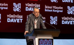 Şükürer: İkinci yüzyılda demokrasinin zamanı gelmiştir