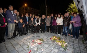 Depremde yitirilen canlar için İzmir’den “sessiz çığlık” yükseldi