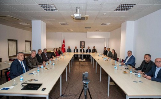 İzmir'de başkanlar Osmaniye için toplandı