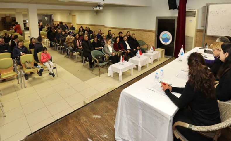 Menderes'te '8 Mart' söyleşisi düzenlendi